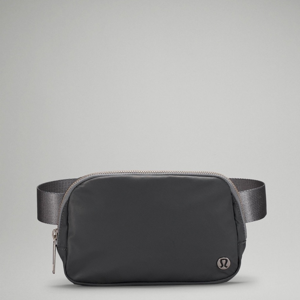Everywhere Belt Bag 1L